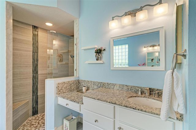 308 10TH AVENUE E, Palmetto, FL 34221