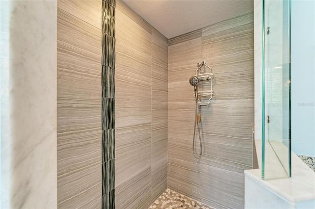 308 10TH AVENUE E, Palmetto, FL 34221