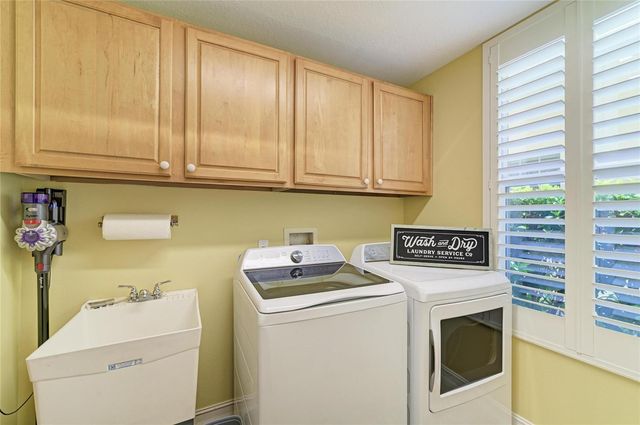 308 10TH AVENUE E, Palmetto, FL 34221