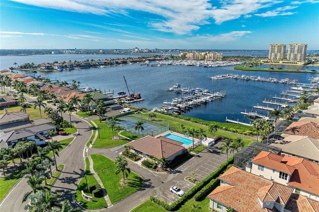 308 10TH AVENUE E, Palmetto, FL 34221