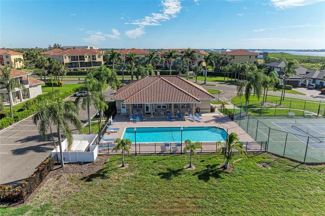 308 10TH AVENUE E, Palmetto, FL 34221