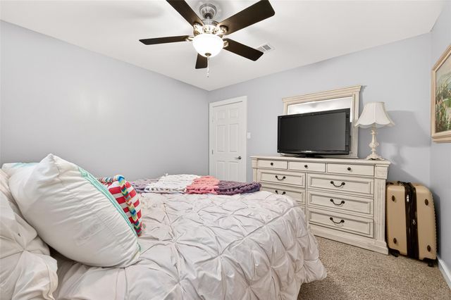 2514 Pine Village Drive, Houston, TX 77080
