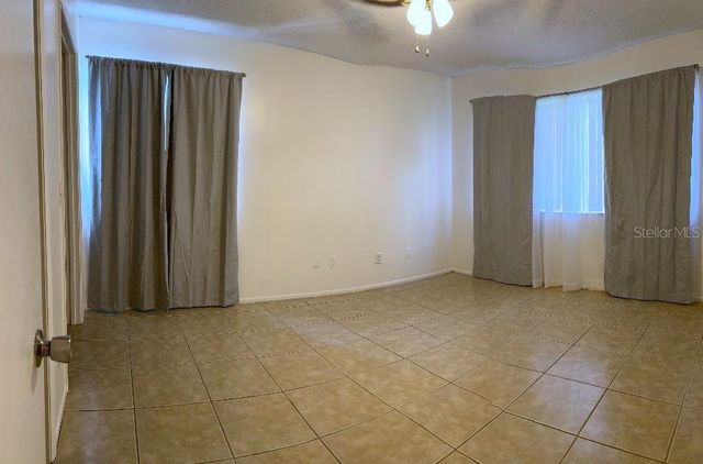 2364 OAK PARK WAY 102, Orlando, FL 32822