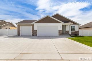 5849 Macrae Dr, Idaho Falls, ID 83402