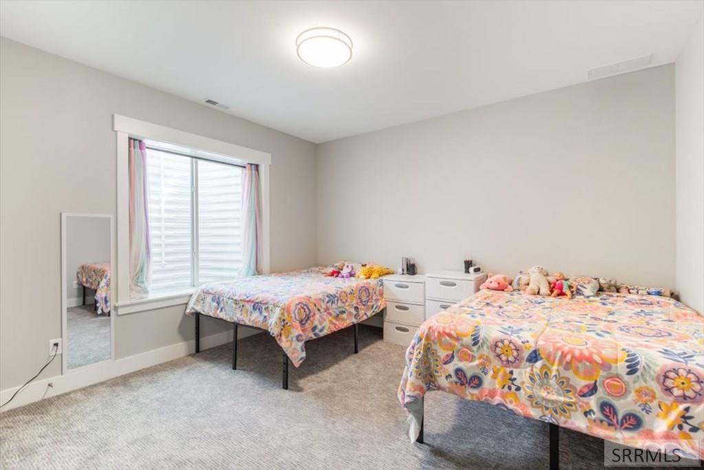Image 22 of property listing at 5849 Macrae Dr, Idaho Falls, ID 83402