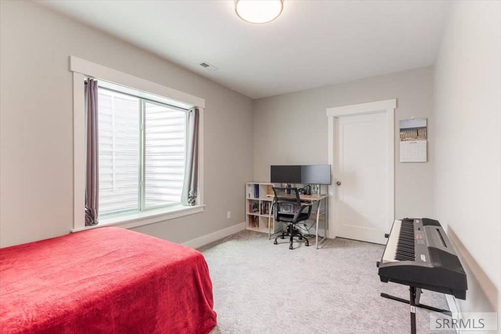 Image 26 of property listing at 5849 Macrae Dr, Idaho Falls, ID 83402
