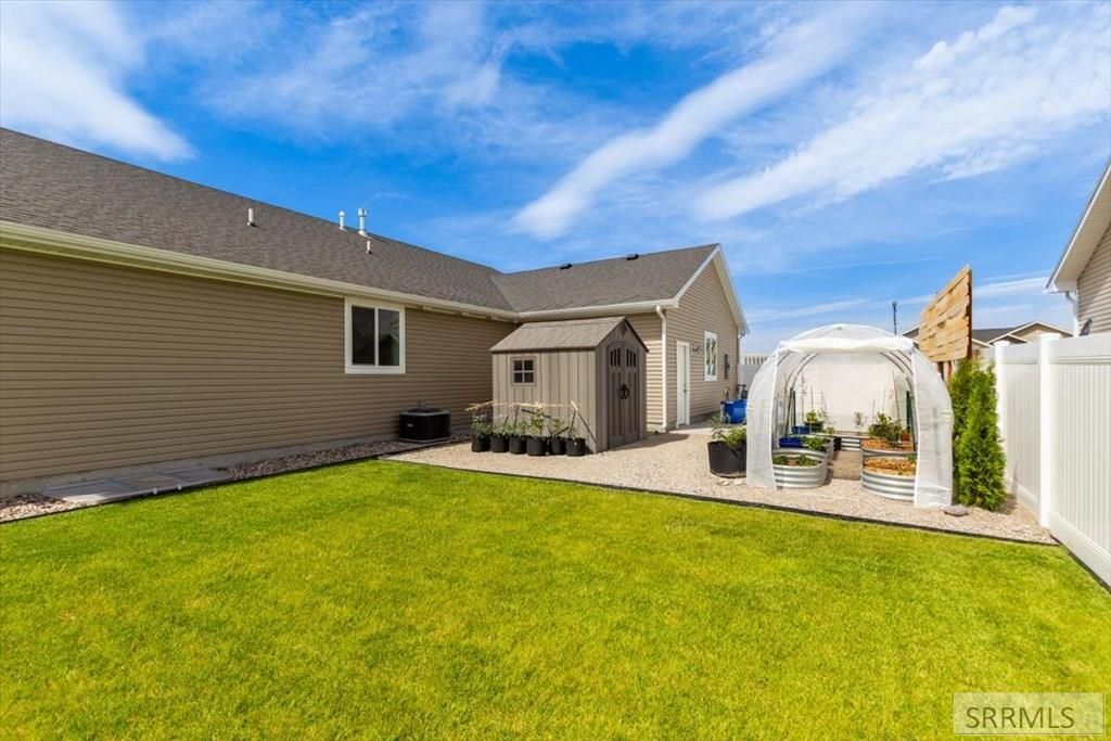 Image 31 of property listing at 5849 Macrae Dr, Idaho Falls, ID 83402