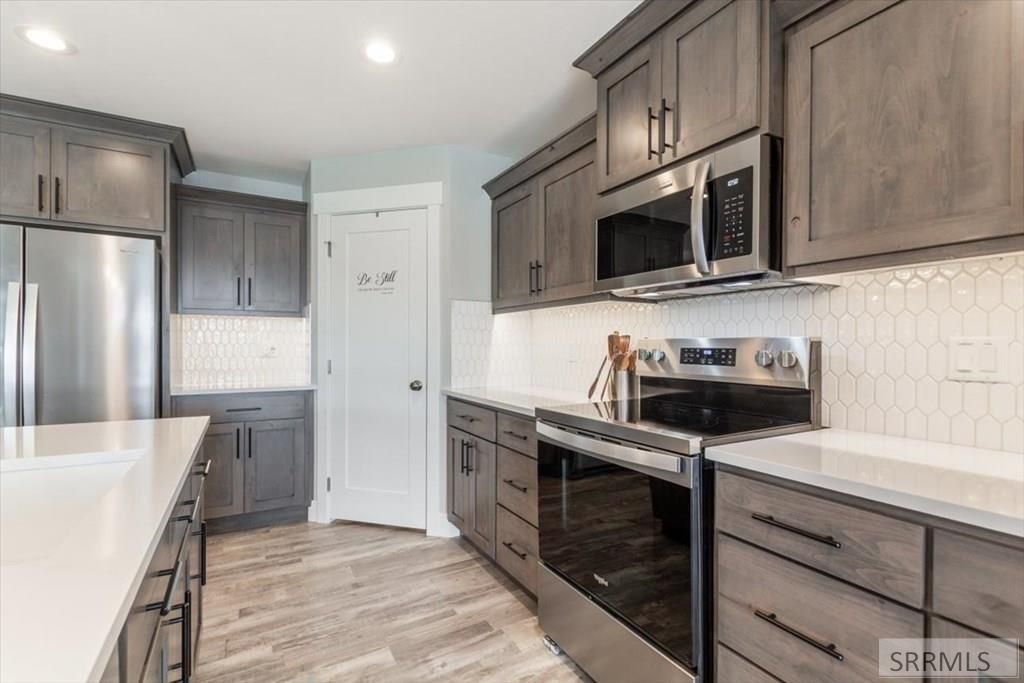 Image 7 of property listing at 5849 Macrae Dr, Idaho Falls, ID 83402