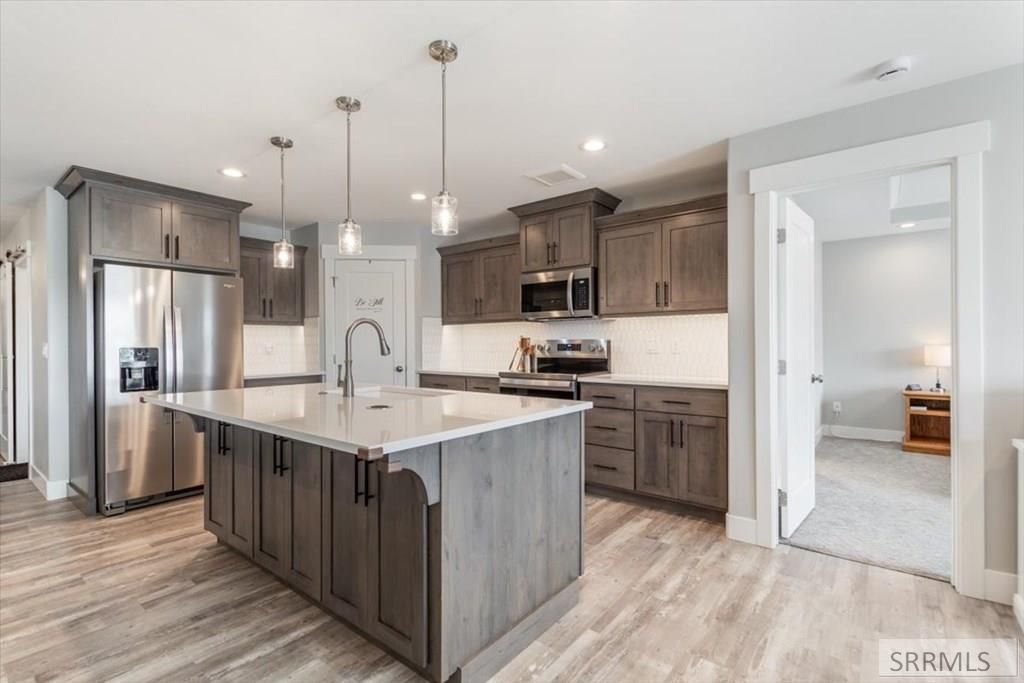 Image 9 of property listing at 5849 Macrae Dr, Idaho Falls, ID 83402