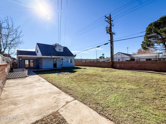 835 W Avenue J1, Lancaster, CA 93534