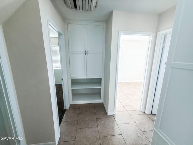 835 W Avenue J1, Lancaster, CA 93534