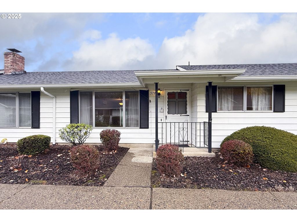 579 Ne FLEMING Ave C-41, Gresham, OR 97030