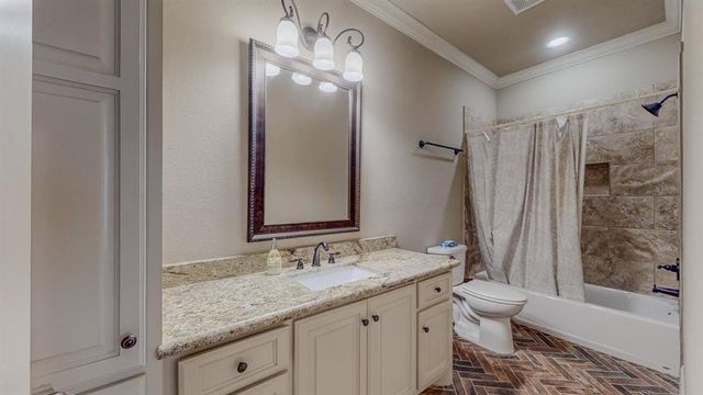 6570 Merrick Lane, Beaumont, TX 77706