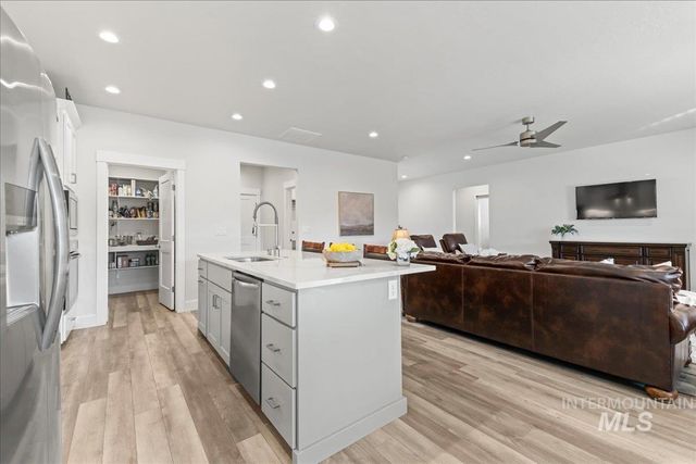 2500 S Pelion Way, Nampa, ID 83686