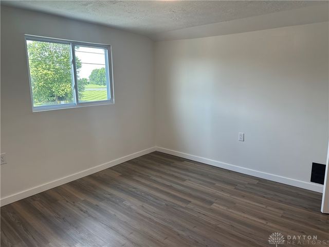 2520 Harshman Road, Dayton, OH 45424