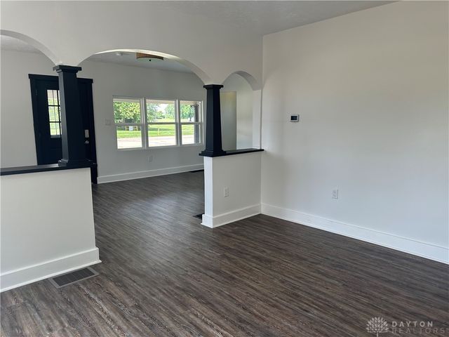 2520 Harshman Road, Dayton, OH 45424