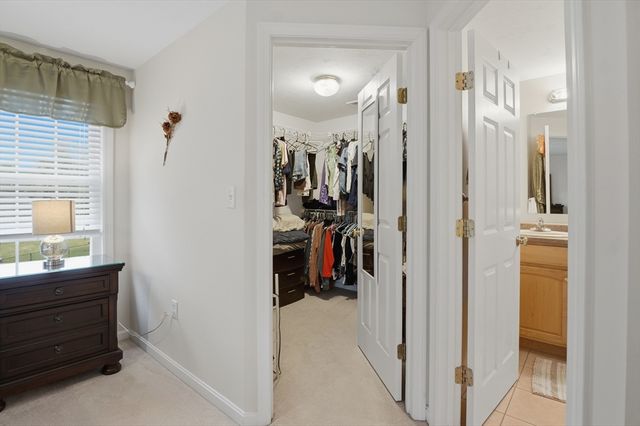 106 Manchester St 106, Leominster, MA 01453