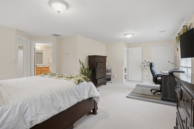 106 Manchester St 106, Leominster, MA 01453