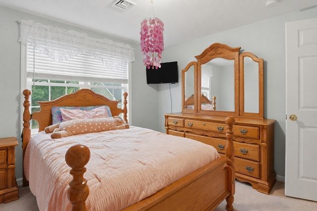 106 Manchester St 106, Leominster, MA 01453