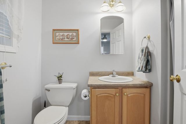 106 Manchester St 106, Leominster, MA 01453