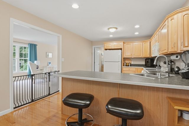 106 Manchester St 106, Leominster, MA 01453