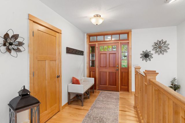 3191 Lake Lane, Arden Hills, MN 55112