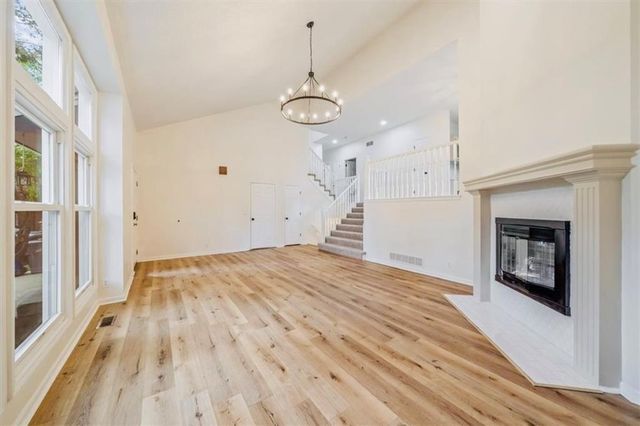 11425 Northwood Circle, Olathe, KS 66061