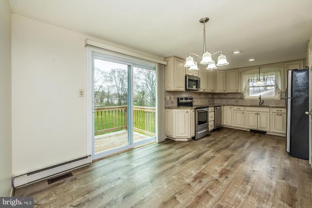 2701 N BARLEY SHEAF RD, Coatesville, PA 19320