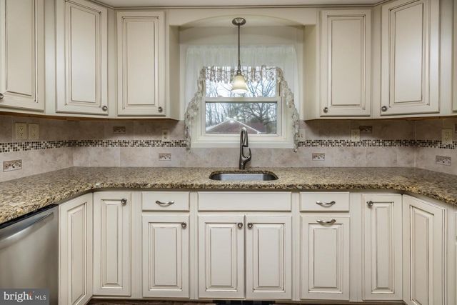 2701 N BARLEY SHEAF RD, Coatesville, PA 19320