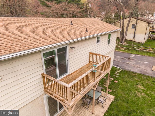 2701 N BARLEY SHEAF RD, Coatesville, PA 19320
