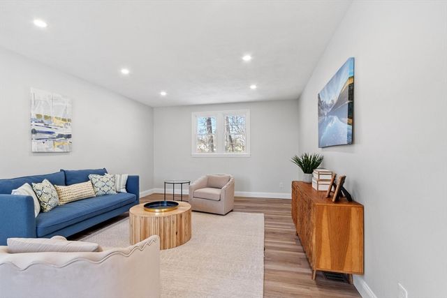 47 N Belcher Ave, Brockton, MA 02301