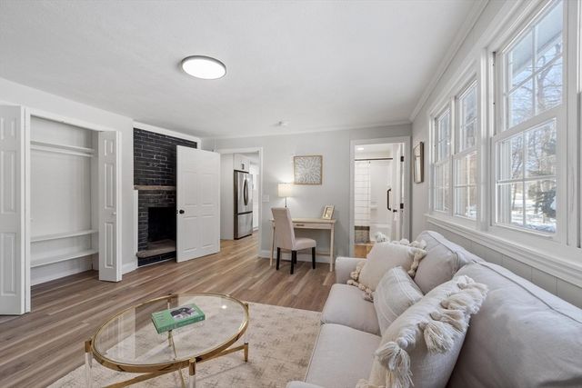 47 N Belcher Ave, Brockton, MA 02301