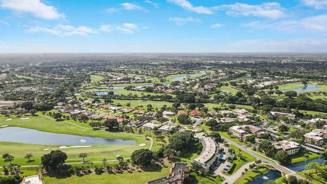 5510 Tamberlane Circle 143, Palm Beach Gardens, FL 33418