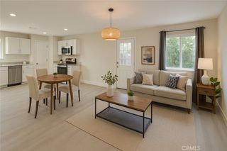 905 W Sumner B, Lake Elsinore, CA 92530