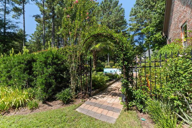 115 Carriage Parke Dr., Purvis, MS 39475