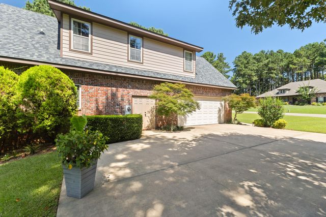 115 Carriage Parke Dr., Purvis, MS 39475