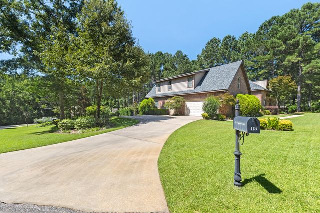 115 Carriage Parke Dr., Purvis, MS 39475