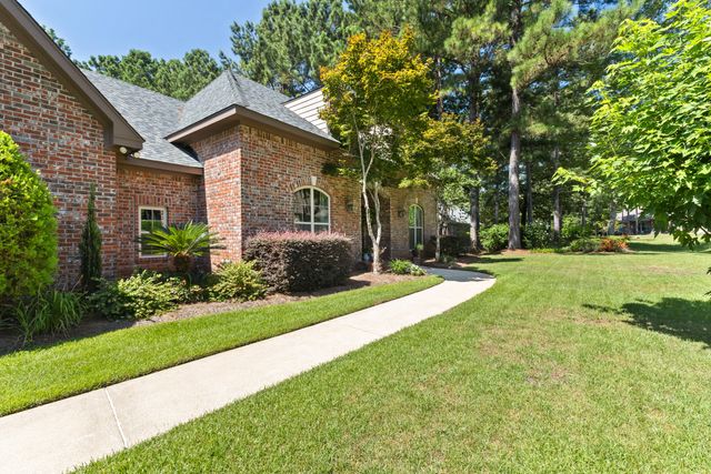 115 Carriage Parke Dr., Purvis, MS 39475