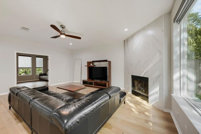 6426 Ira Ingram DR, Austin, TX 78749
