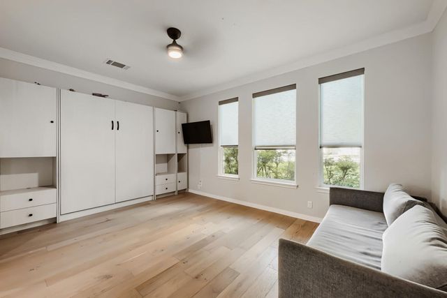 6426 Ira Ingram DR, Austin, TX 78749
