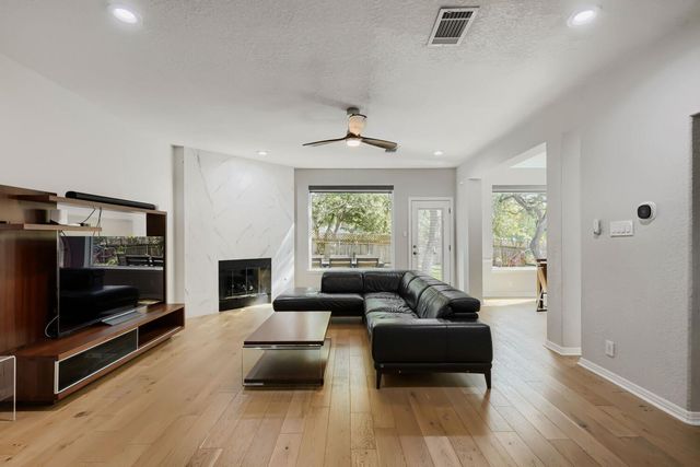 6426 Ira Ingram DR, Austin, TX 78749