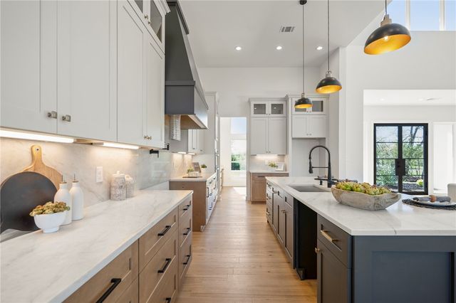 6999 McCrae Lane, Bryan, TX 77808