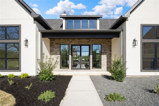 6999 McCrae Lane, Bryan, TX 77808