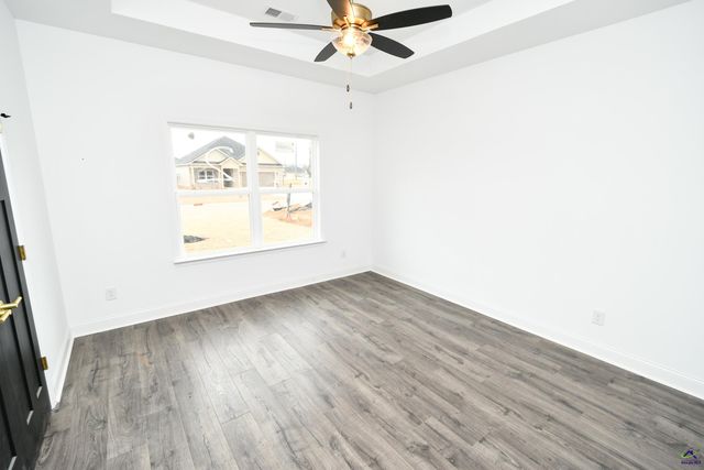 105 Early Drive, Byron, GA 31008