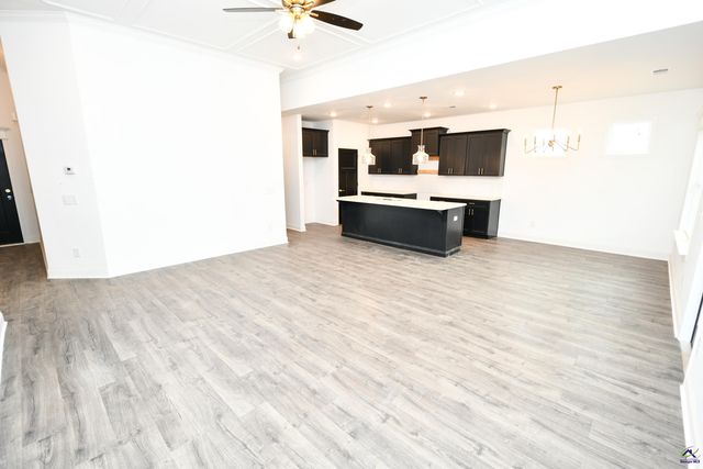 105 Early Drive, Byron, GA 31008