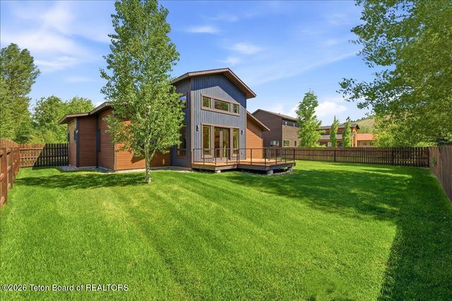 3052 WHITEHOUSE Drive, Jackson, WY 83001
