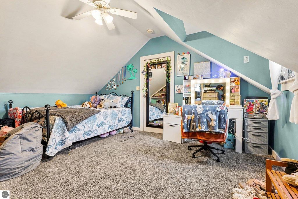 Image 24 of property listing at 404 E Saginaw Street, St Louis, MI 48880