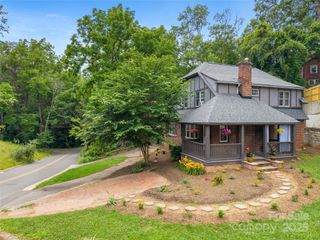 30 Caledonia Road, Asheville, NC 28803