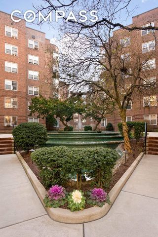 7312 35th Ave Apt C52, New York City, NY 11372