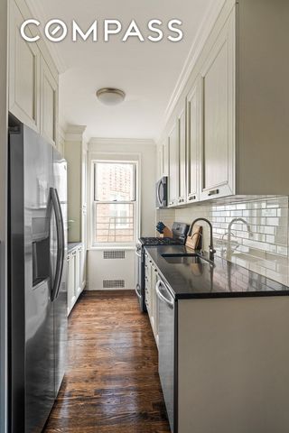 7312 35th Ave Apt C52, New York City, NY 11372
